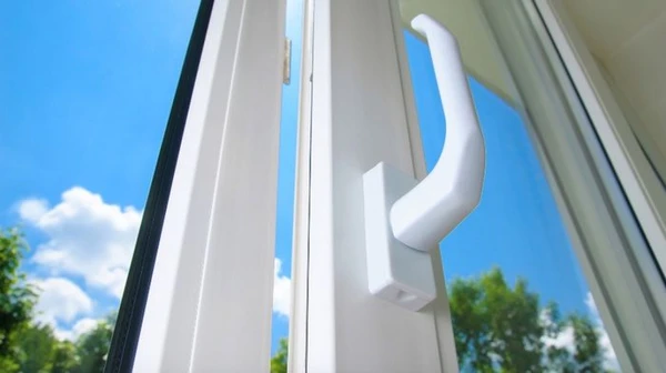 DNIEPER တွင် 0 င်းဒိုးကိုရှင်းလင်းစွာမည်သို့ရှင်းလင်းစွာသန့်ရှင်းရေးလုပ်နည်း။